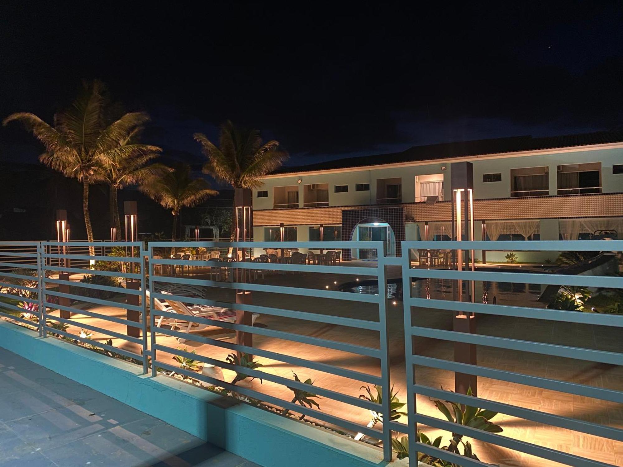 Hotel Paraiso Tropical Alcobaça 外观 照片