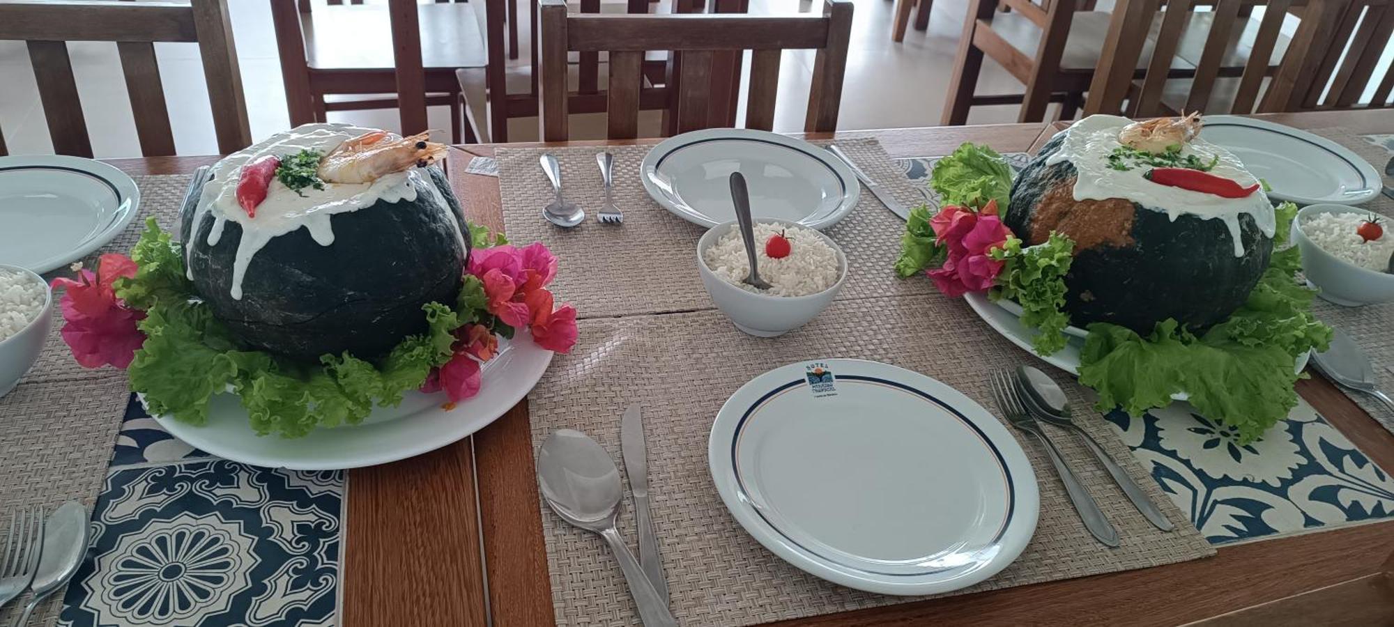 Hotel Paraiso Tropical Alcobaça 外观 照片